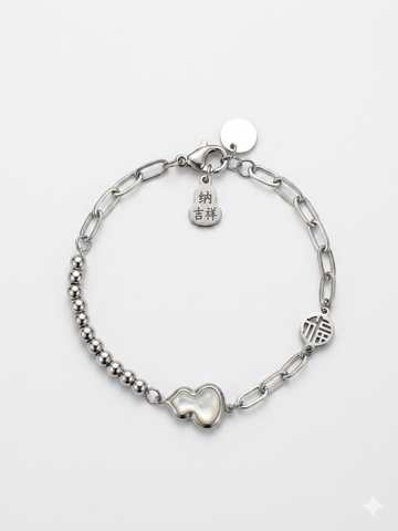 Heart Charm Link Bracelet